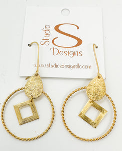EARRING-GOLD PLATED BRASS DROP EARRINGS WITH SQUARE