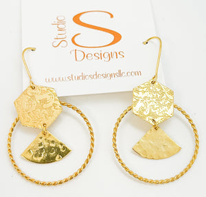 EARRINGS-GOLD PLATED BRASS DROP EARRINGS WITH TRIANGLE