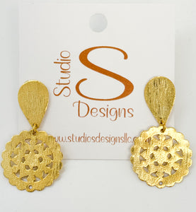 EARRINGS-GOLD PLATED BRASS EARRINGS WITH SINGLE CIRCLE