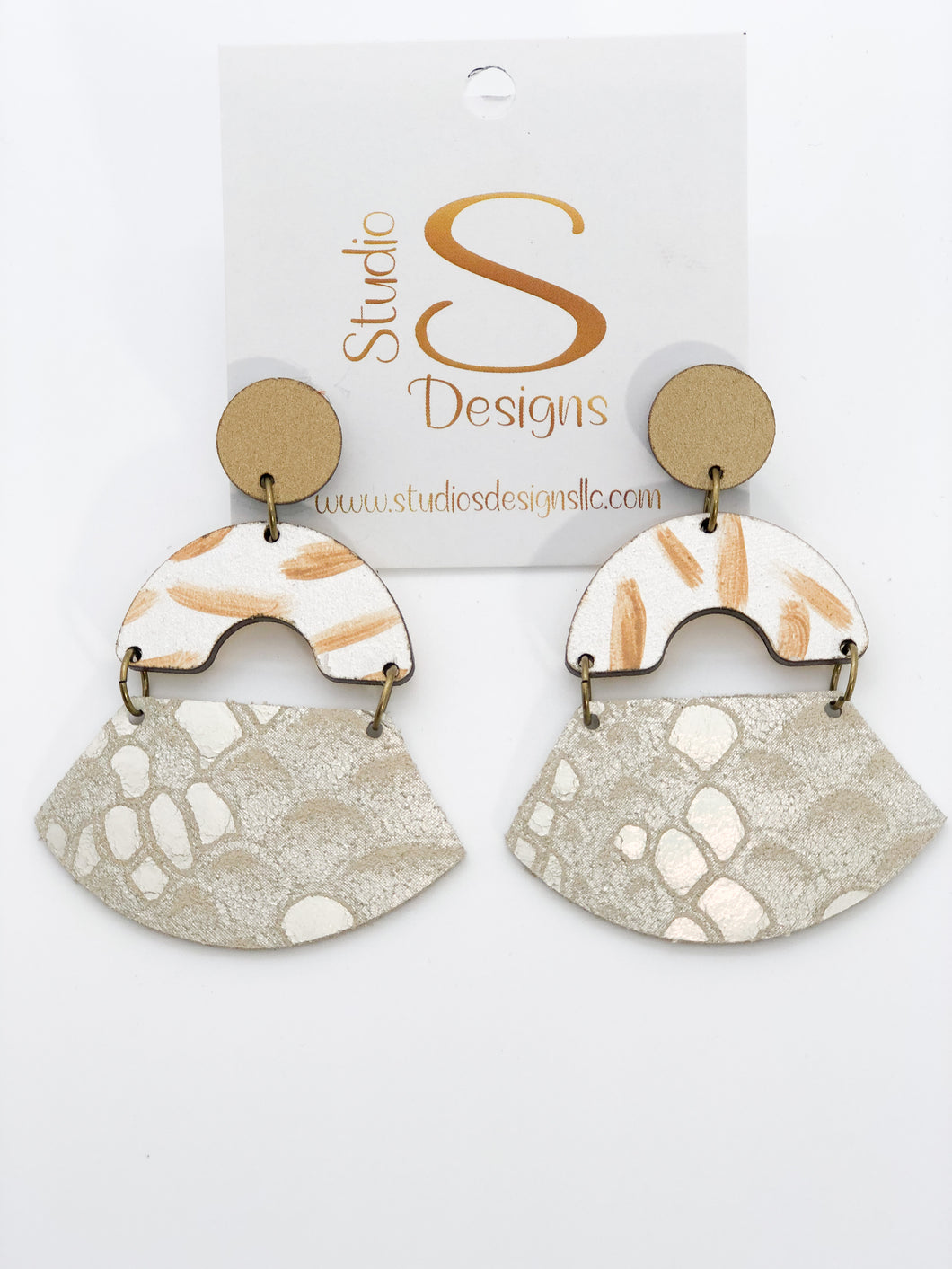Sophie Earrings-Dk Gold Natural Platinum Champagne Python Leather